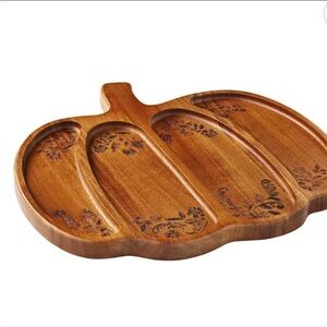 Pioneer Woman Pumpkin Charcuterie
Board 15" x 14" Acacia Wood